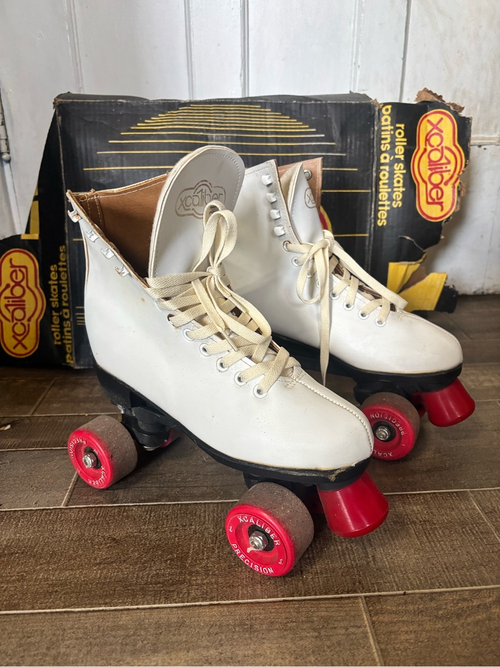 Vintage X-caliber Roller skates size 7